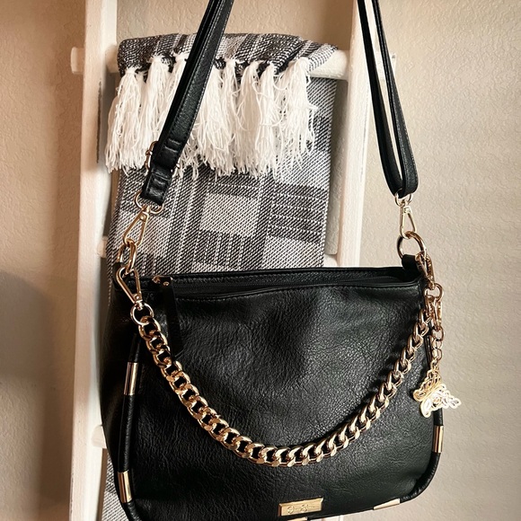 Jessica Simpson Crossbody Bag - Picture 1 of 3